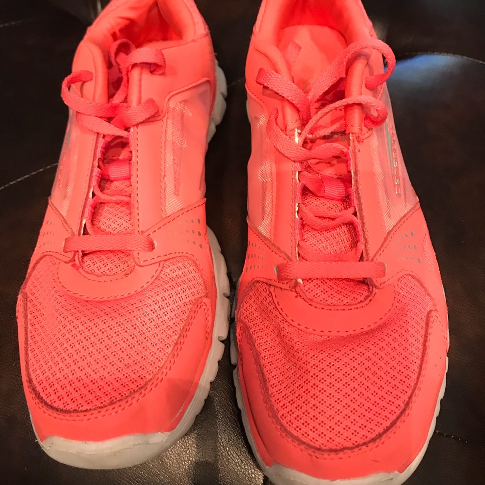 EUC women coral sneakers